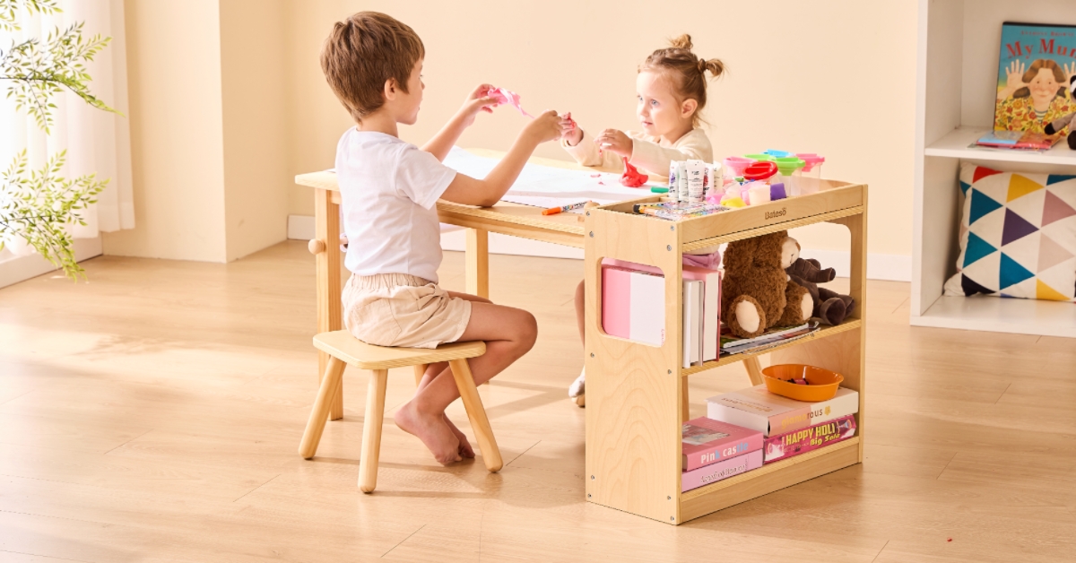 Amazon.com: Bateso Kids Art Table and 2 Chairs Set with Roll Paper